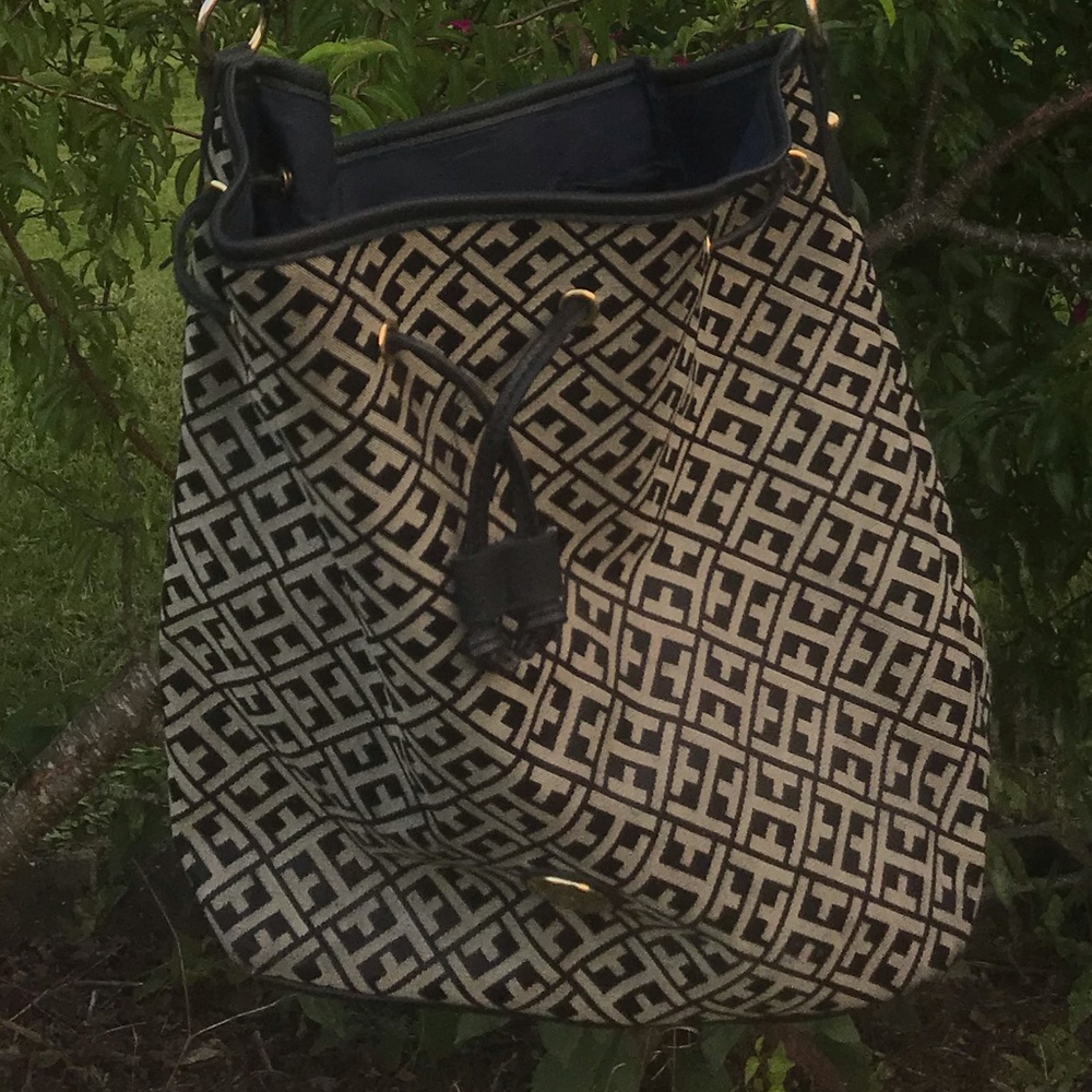 Tommy Hilfiger bag